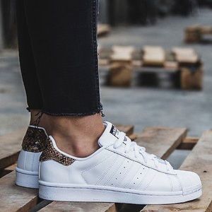 Rare adidas Originals Womens Superstar Sneaker 8.5